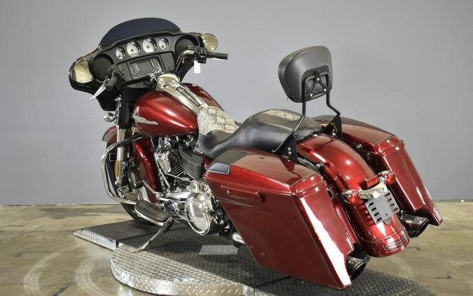 2017 Harley-Davidson Street Glide Velocity red