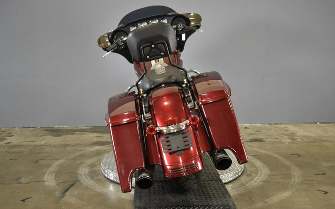 2017 Harley-Davidson Street Glide Velocity red