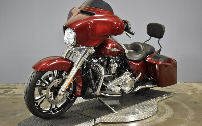 2017 Harley-Davidson Street Glide Velocity red