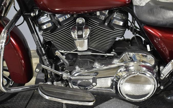 2017 Harley-Davidson Street Glide Velocity red