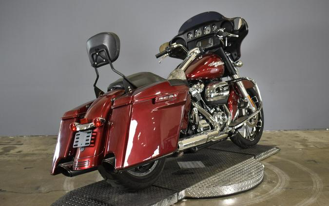 2017 Harley-Davidson Street Glide Velocity red