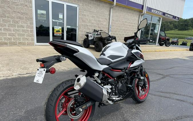 2026 Kawasaki Z500 SE ABS