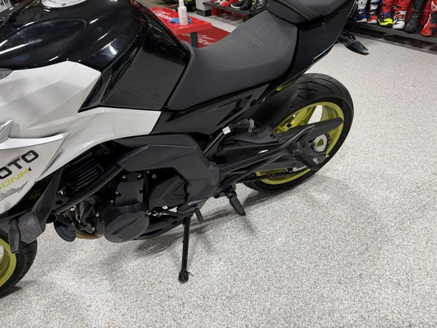 2022 CFMOTO 650 NK