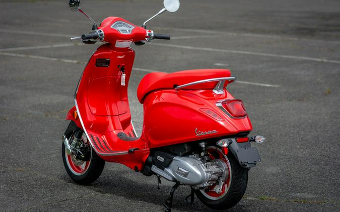 2023 Vespa Primavera 150 Red