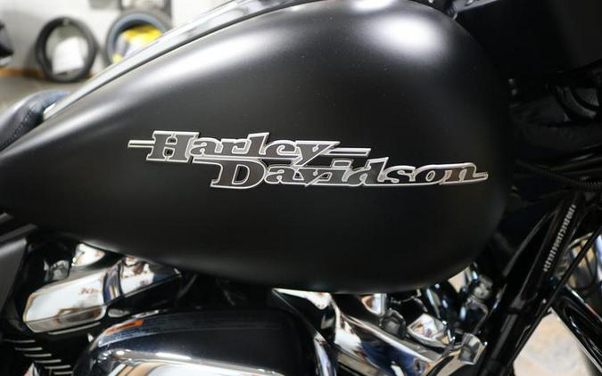 2017 Harley-Davidson® FLHXS - Street Glide® Special