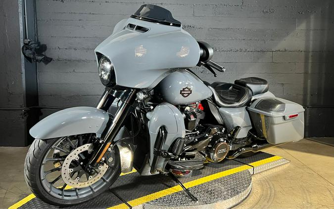 2018 Harley-Davidson CVO Street Glide