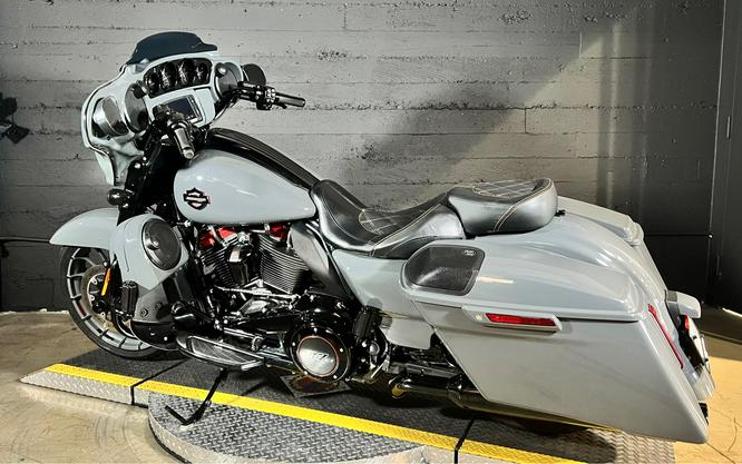 2018 Harley-Davidson CVO Street Glide