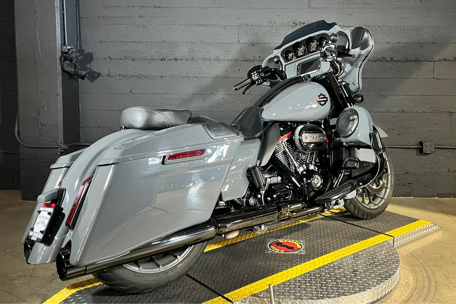 2018 Harley-Davidson CVO Street Glide