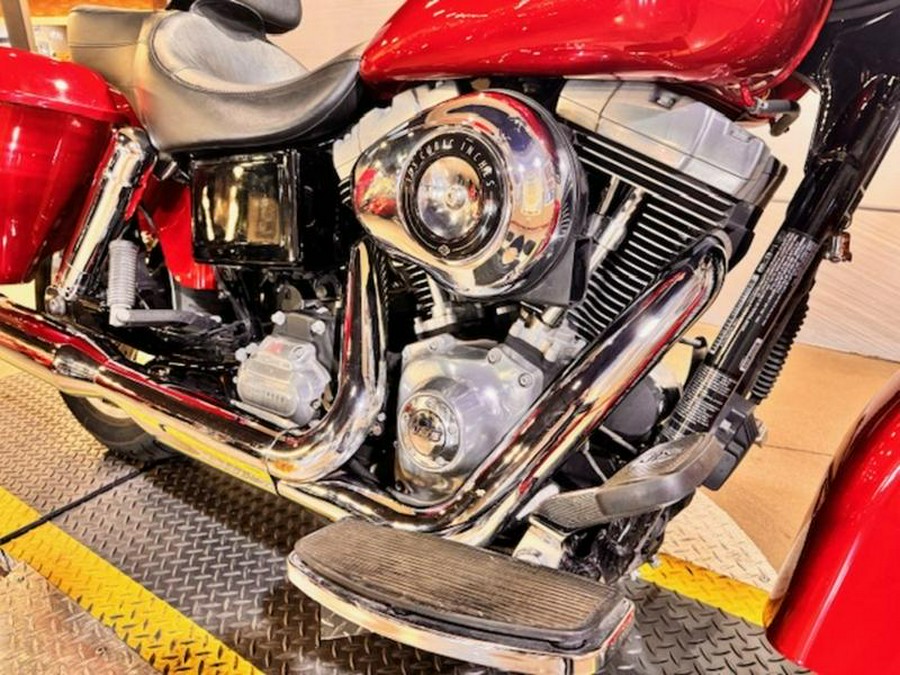 2012 Harley-Davidson® FLD - Dyna® Switchback™