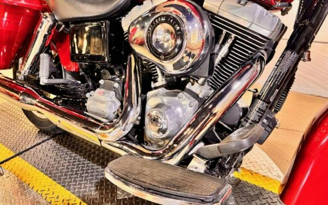 2012 Harley-Davidson® FLD - Dyna® Switchback™