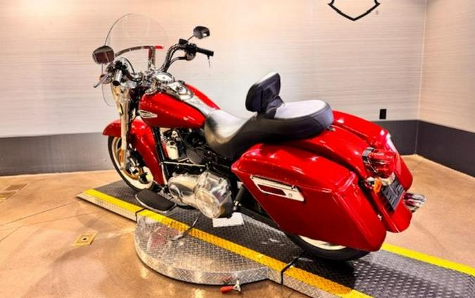 2012 Harley-Davidson® FLD - Dyna® Switchback™