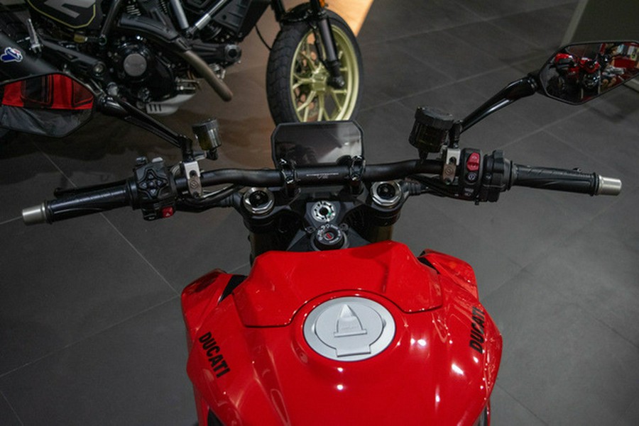 2026 Ducati Streetfighter V2