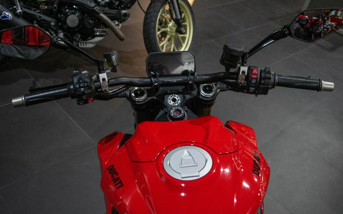 2026 Ducati Streetfighter V2