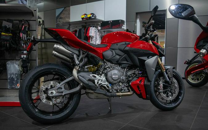 2026 Ducati Streetfighter V2