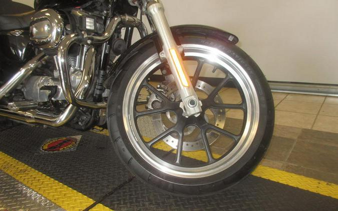 2015 Harley-Davidson® XL883L - Sportster® SuperLow®