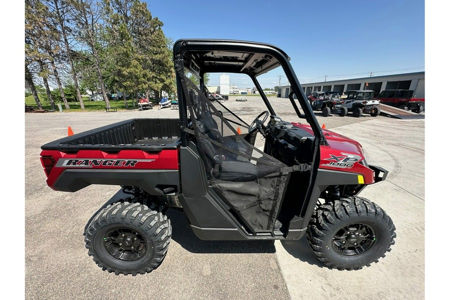 2025 Polaris Industries RANGER XP 1000 PREMIUM - SUNSET RED