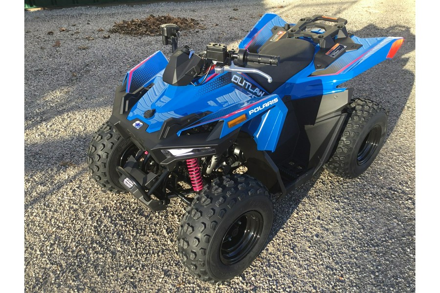 2025 Polaris Outlaw® 70 EFI FIERCE FUSCIA