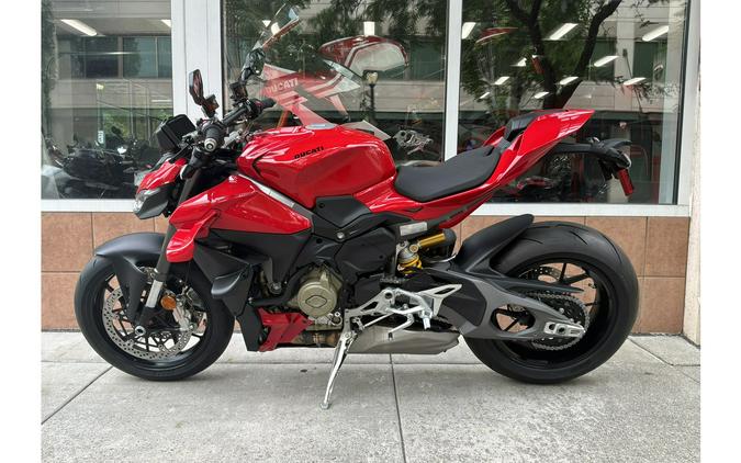 2026 Ducati Streetfighter V4