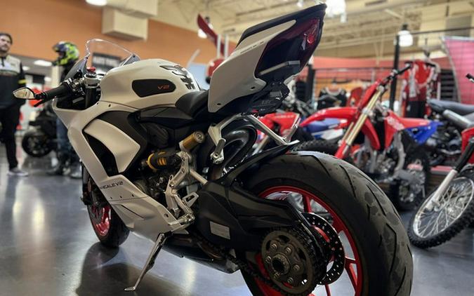 2023 Ducati Panigale V2 White Rosso Livery V2