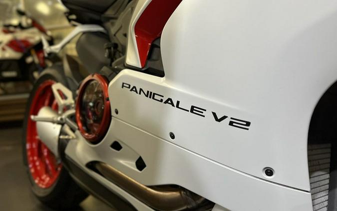 2023 Ducati Panigale V2 White Rosso Livery V2