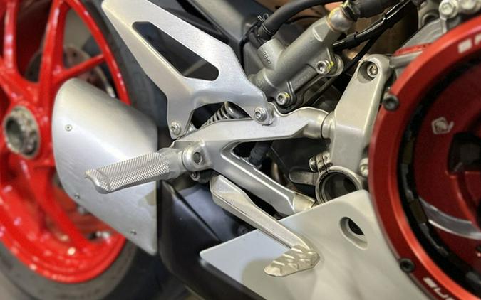 2023 Ducati Panigale V2 White Rosso Livery V2