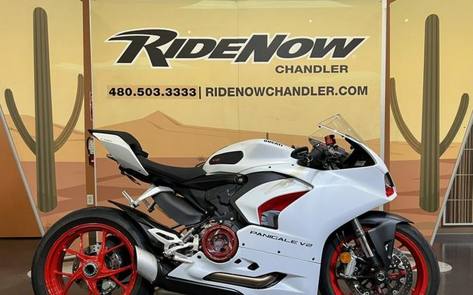 2023 Ducati Panigale V2 White Rosso Livery V2