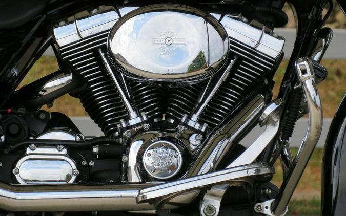 2006 Harley-Davidson® FLHRS - Road King® Custom