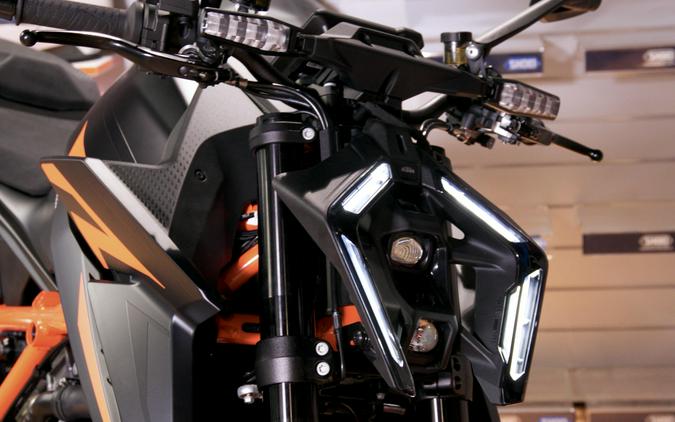 2026 KTM 1390 SUPERDUKE R EVO