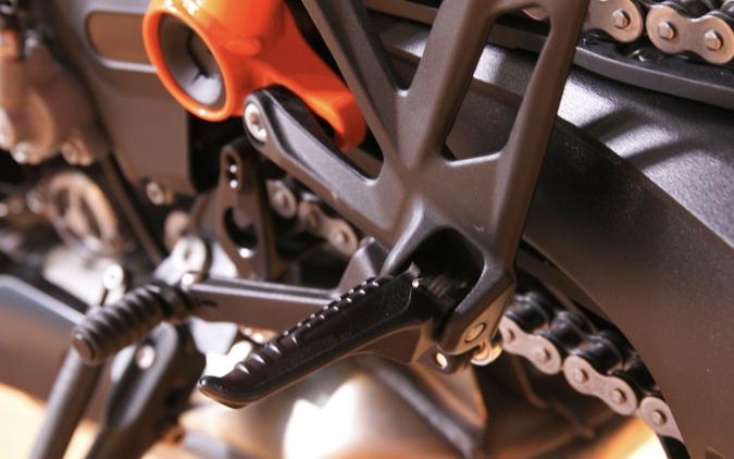 2026 KTM 1390 SUPERDUKE R EVO