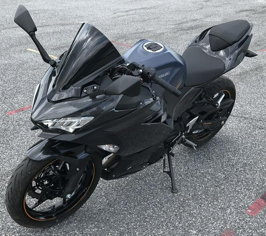 2023 Kawasaki Ninja® 400 Metallic Magnetic Dark Gray/Twilight Blue
