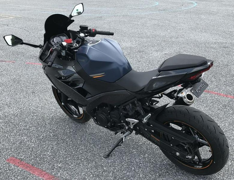2023 Kawasaki Ninja® 400 Metallic Magnetic Dark Gray/Twilight Blue