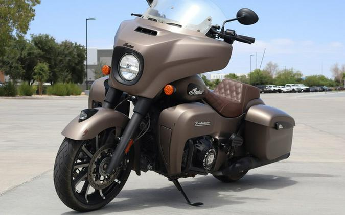 2021 Indian Roadmaster Dark Horse Thunder Black Smoke