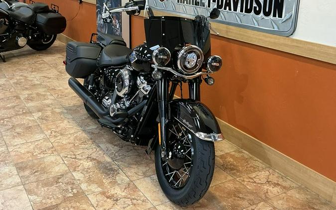 2026 Harley-Davidson® FLHC - Heritage Classic