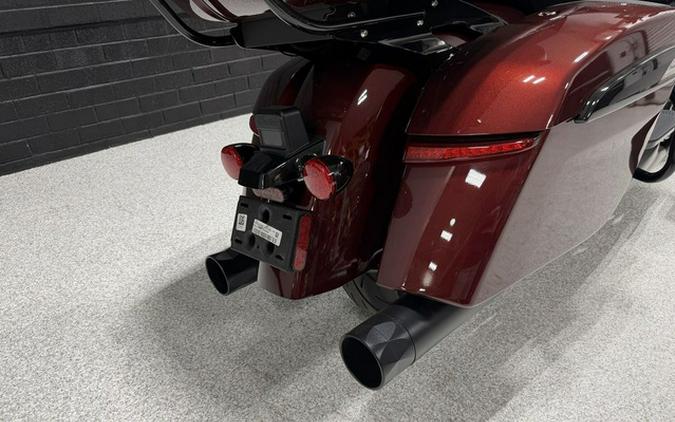 2026 Indian Pursuit Dark Horse 112 W/ Powerband Audio Maroon Metallic