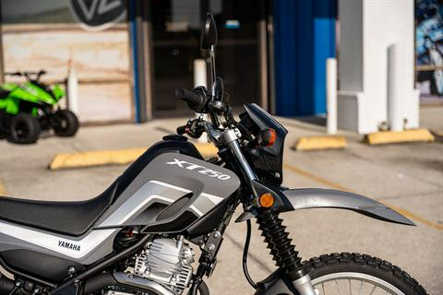 2025 Yamaha XT250
