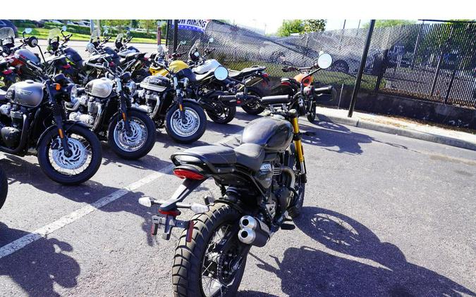 2026 Triumph Scrambler 400 XC