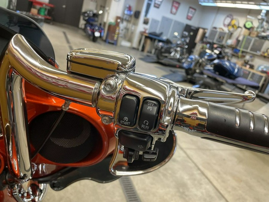 2012 Harley-Davidson FLHXSE3 - CVO Street Glide