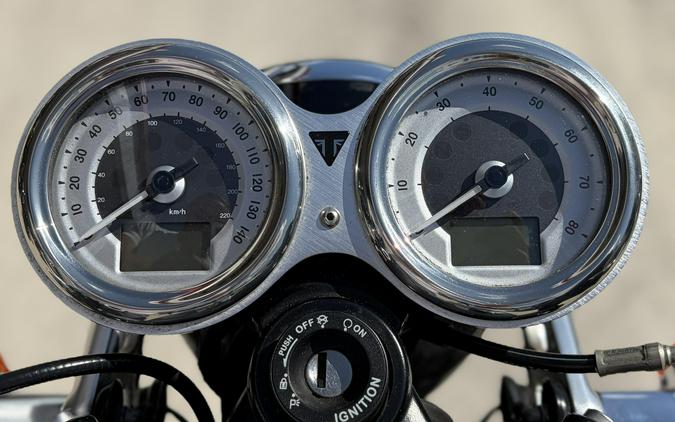 2016 Triumph Thruxton 1200