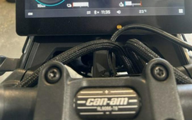 2025 Can-Am Origin 73