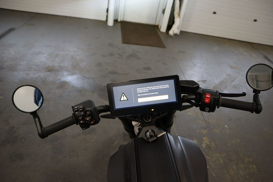 2025 Can-Am® Pulse Carbon Black