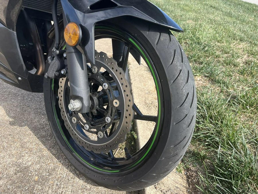 2023 Kawasaki Ninja 400 KRT Edition