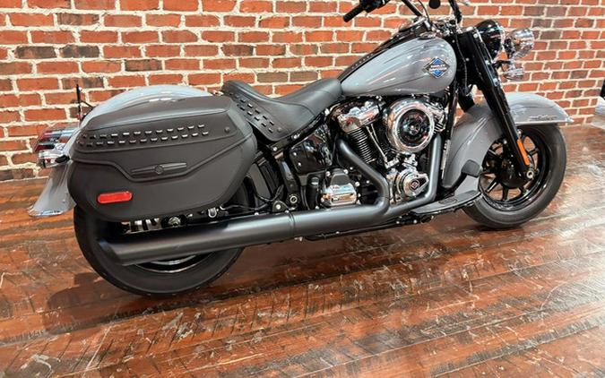 2026 Harley-Davidson Softail FLHC - Heritage Classic