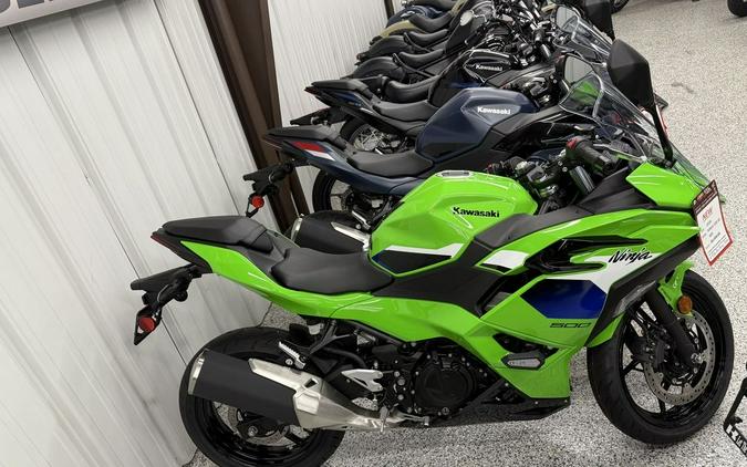 2026 Kawasaki Ninja® 500 Base