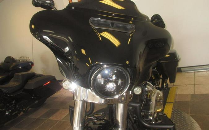 2020 Harley-Davidson® FLHX - Street Glide®