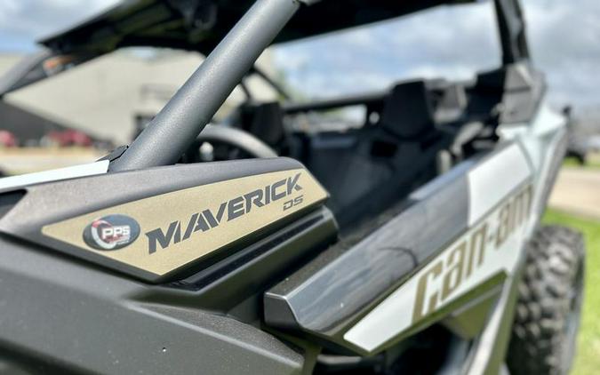 2024 Can-Am® Maverick X3 DS Turbo Catalyst Gray