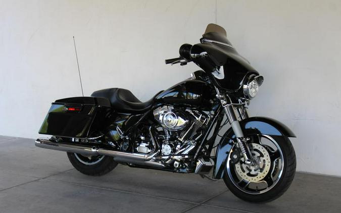 2013 Harley-Davidson® FLHX - Street Glide®