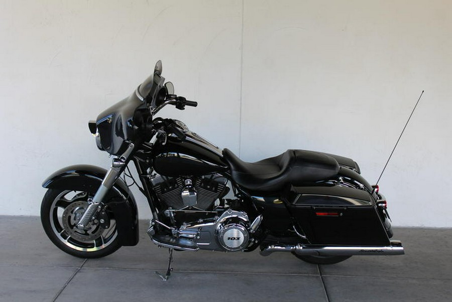 2013 Harley-Davidson® FLHX - Street Glide®