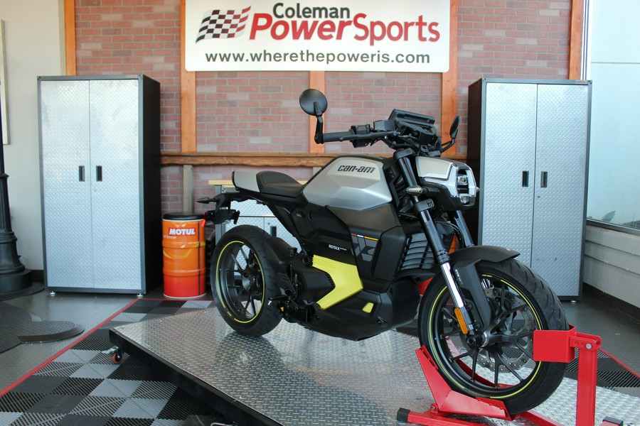 2025 Can-Am Pulse 73