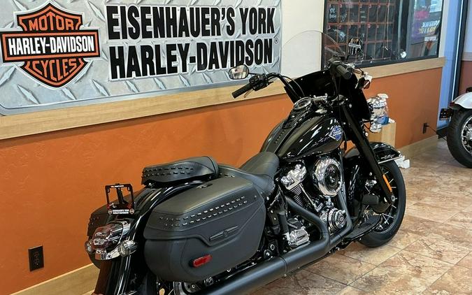 2026 Harley-Davidson® FLHC - Heritage Classic
