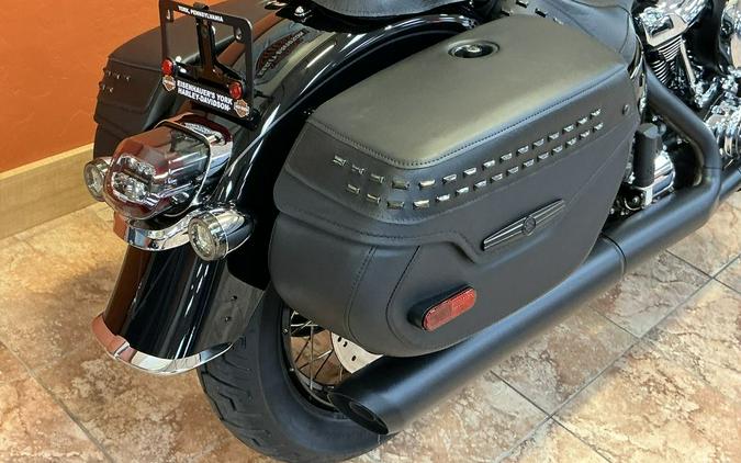 2026 Harley-Davidson® FLHC - Heritage Classic